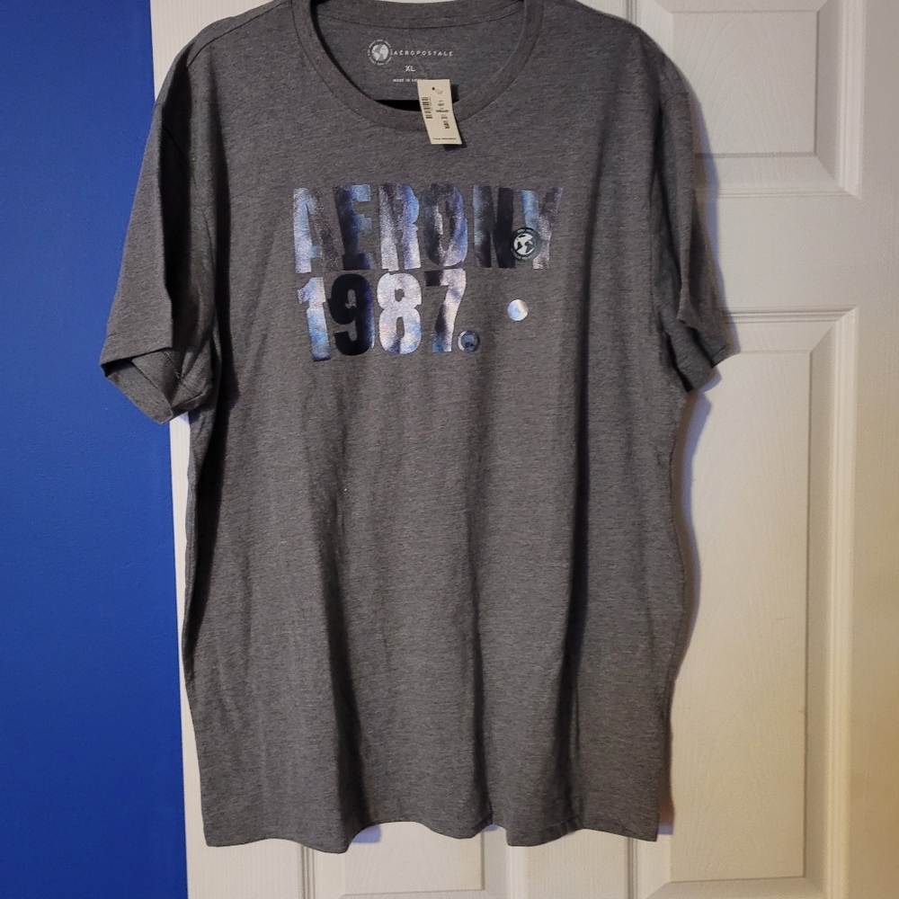 Aeropostale Gray Graphic T-Shirt - Picture 4 of 4